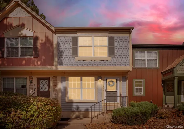 Photo 2 of Townhouse for sale at 12063 E Hoye Dr, Aurora, CO 80012 | MLS# 6709985 | Listing updated on 2026-10-02