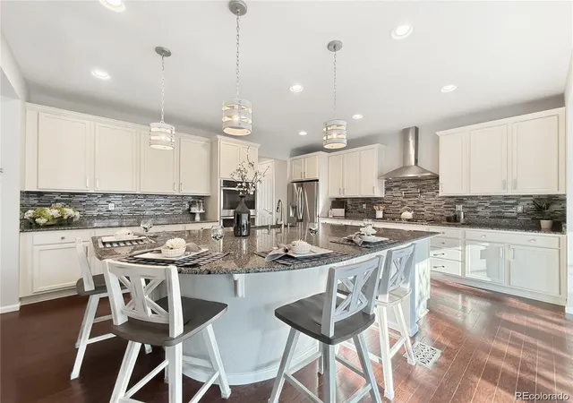 Photo 1 of Single family home for sale at 4647 Gray Wolf Ln, Castle Rock, CO 80104 | MLS# 8355108 | Listing updated on 2026-10-08