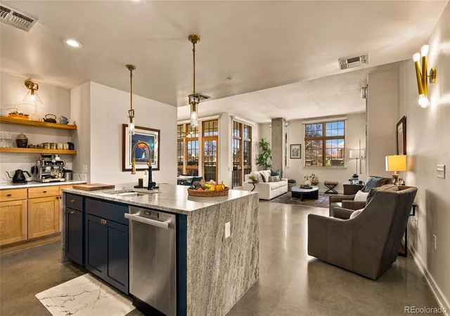 Photo 3 of Condo for sale at 275 S Harrison St #602, Denver, CO 80209 | MLS# 6619828 | Listing updated on 2026-10-07