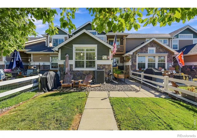 Photo 1 of Townhouse for sale at 212 Rock Brg Ln, Windsor, CO 80550 | MLS# IR1069898 | Listing updated on 2026-10-06
