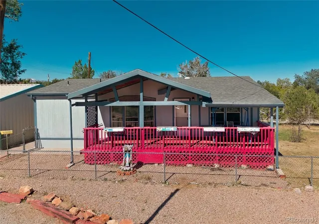 Photo 2 of Single family home for sale at 620 W 2nd Street, Walsenburg, CO 81089 | MLS# 4146134 | Listing updated on 2026-10-03
