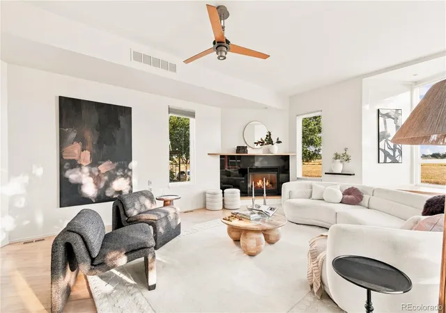 Photo 3 of Single family home for sale at 826 Plateau Rd, Longmont, CO 80504 | MLS# 9444301 | Listing updated on 2026-10-09