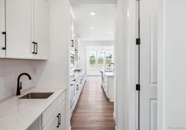 Photo 4 of Single family home for sale at 8605 Yellowcress St, Littleton, CO 80125 | MLS# 2320961 | Listing updated on 2026-10-05