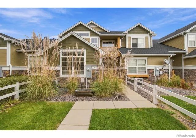 Photo 2 of Townhouse for sale at 114 Bayside Cir, Windsor, CO 80550 | MLS# IR1069902 | Listing updated on 2026-10-08
