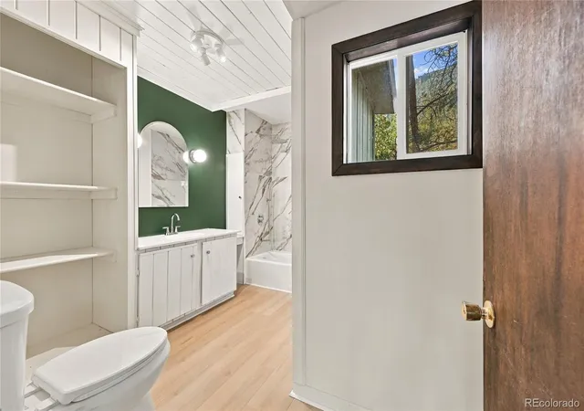 Photo 4 of Single family home for sale at 204 Waltonia Rd, Drake, CO 80515 | MLS# 8598378 | Listing updated on 2026-10-09