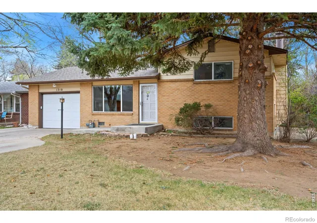Photo 4 of Single family home for sale at 1210 Gard Pl, Loveland, CO 80537 | MLS# IR1069904 | Listing updated on 2026-10-08