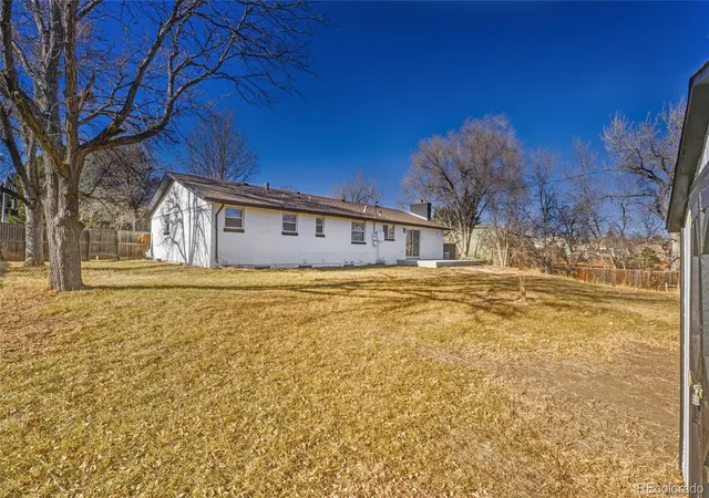 Photo 2 of Single family home for sale at 1080 S Garrison St, Lakewood, CO 80232 | MLS# 2755931 | Listing updated on 2026-10-02