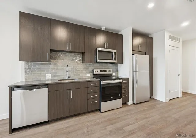 Photo 3 of Condo for sale at 639 29th Street #205, Denver, CO 80205 | MLS# 6097782 | Listing updated on 2026-10-02