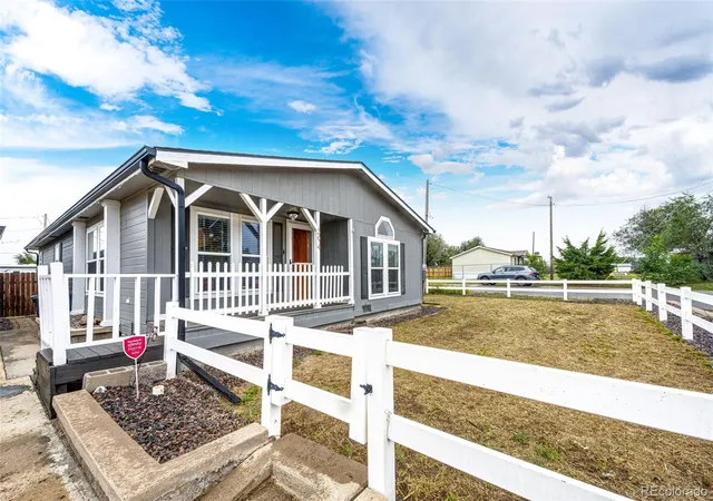 Photo 3 of Single family home for sale at 394 S Owens St, Byers, CO 80103 | MLS# 4146696 | Listing updated on 2026-10-03