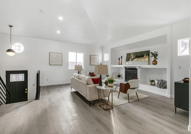 Photo 4 of Single family home for sale at 2807 S Zuni St, Denver, CO 80236 | MLS# 2052383 | Listing updated on 2026-10-29