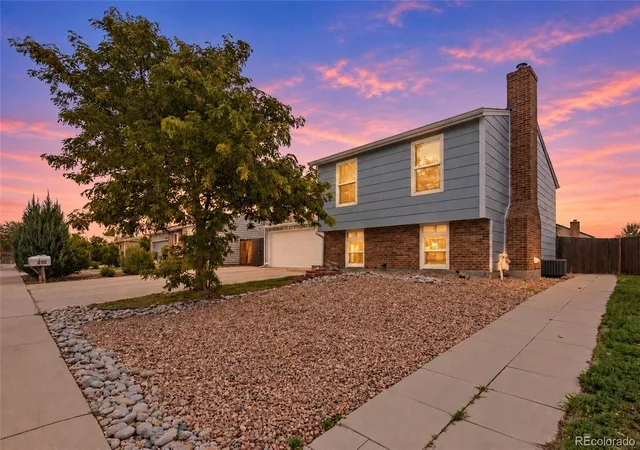 Photo 2 of Single family home for sale at 216 Jefferson Dr, Bennett, CO 80102 | MLS# 2271802 | Listing updated on 2026-10-06