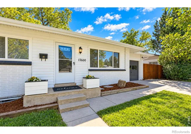 Photo 2 of Single family home for sale at 13600 Braun Dr, Golden, CO 80401 | MLS# IR1069937 | Listing updated on 2026-10-05