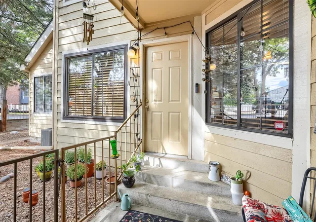 Condo for sale at 980 S Dahlia St #A, Denver, CO 80246 | MLS# 4396161