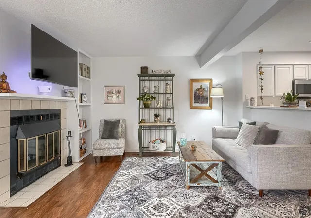 Photo 4 of Condo for sale at 980 S Dahlia St #A, Denver, CO 80246 | MLS# 4396161 | Listing updated on 2026-10-03