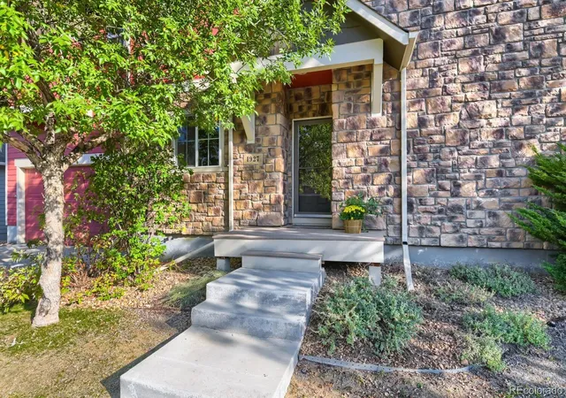 Photo 2 of Single family home for sale at 1927 Windemere Ln, Erie, CO 80516 | MLS# 9320244 | Listing updated on 2026-10-06