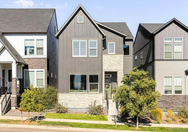 Photo 1 of Single family home for sale at 2007 Alcott Way, Broomfield, CO 80023 | MLS# 6866417 | Listing updated on 2026-10-09