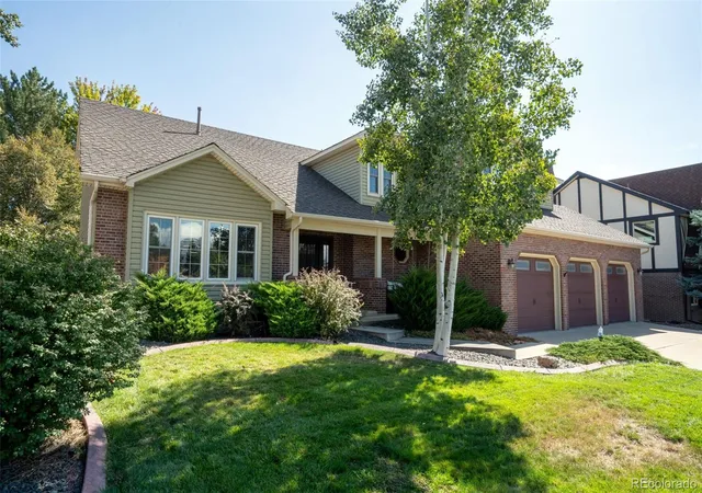 Photo 2 of Single family home for sale at 1272 Clubhouse Dr, Broomfield, CO 80020 | MLS# 4679601 | Listing updated on 2026-10-14