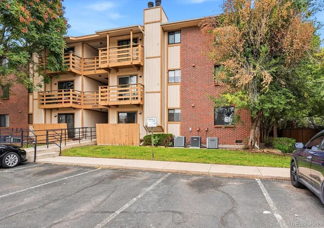Listing Photo 2 - Condo for sale in building located at 1358 S Irving St, Denver, CO 80219