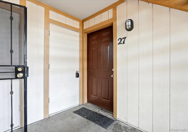 Listing Photo 4 - Condo for sale in building located at 1358 S Irving St, Denver, CO 80219