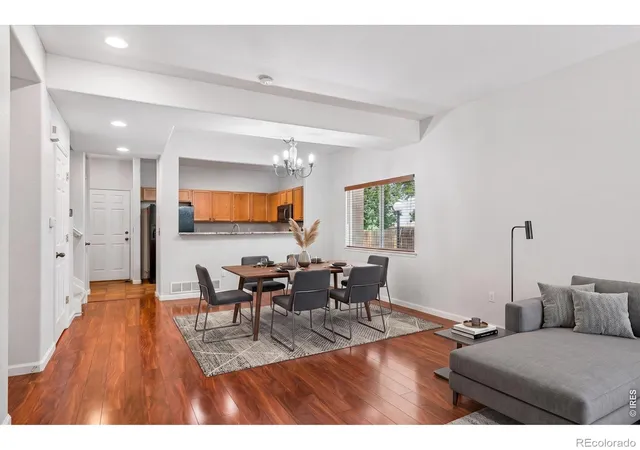 Photo 2 of Townhouse for sale at 4442 S Auckland Ct, Aurora, CO 80015 | MLS# IR1069958 | Listing updated on 2026-10-02