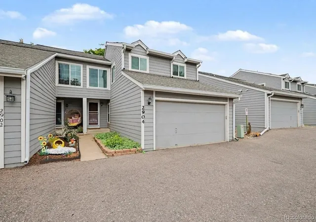 Photo 3 of Townhouse for sale at 2904 S Scranton St, Aurora, CO 80014 | MLS# 8988844 | Listing updated on 2026-10-03