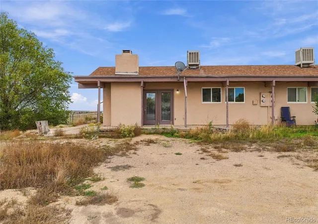 Photo 3 of House for sale at 667 E Clarion Dr, Pueblo, CO 81007 | MLS# 6479120 | Listing updated on 2026-10-29