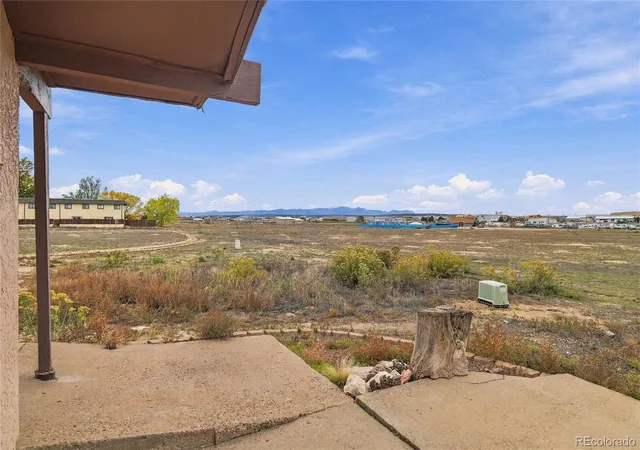 Photo 2 of House for sale at 667 E Clarion Dr, Pueblo, CO 81007 | MLS# 6479120 | Listing updated on 2026-10-29