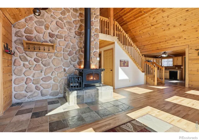 Photo 4 of Single family home for sale at 750 Cougar Dr, Boulder, CO 80302 | MLS# IR1069963 | Listing updated on 2026-10-06