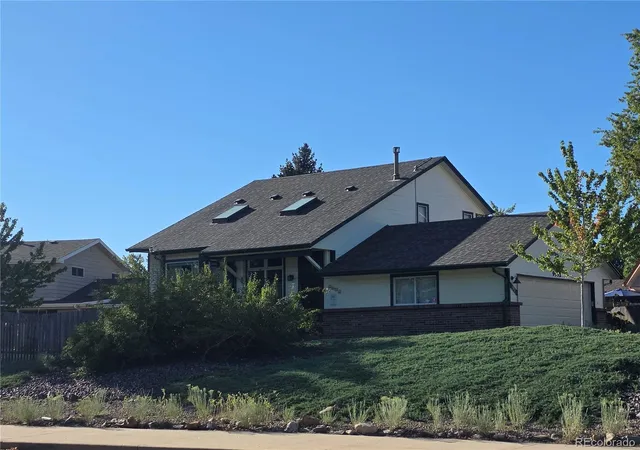 Photo 1 of Single family home for sale at 9992 W Florida Ave, Lakewood, CO 80232 | MLS# 2066053 | Listing updated on 2026-10-08