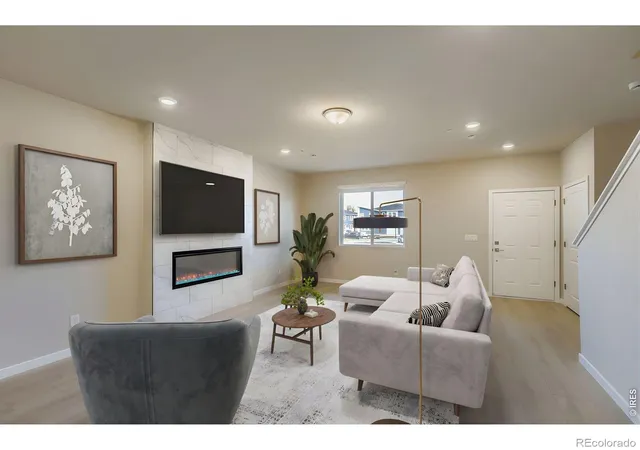 Photo 3 of Townhouse for sale at 2846 Bear Springs Cir, Longmont, CO 80503 | MLS# IR1069972 | Listing updated on 2026-10-05