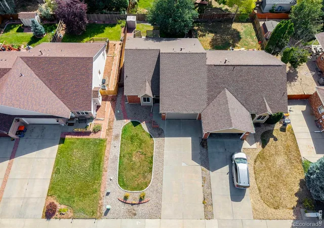 Photo 3 of Townhouse for sale at 910 N 4th Street, Johnstown, CO 80534 | MLS# IR1069975 | Listing updated on 2026-10-06