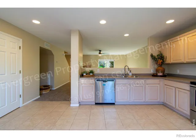 Photo 3 of Single family home for sale at 6714 Autumn Ridge Dr, Fort Collins, CO 80525 | MLS# IR1069979 | Listing updated on 2026-10-08