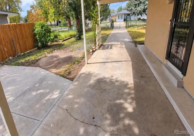 Photo 4 of Single family home for sale at 4420 Gladiola St, Golden, CO 80403 | MLS# 7456723 | Listing updated on 2026-10-08