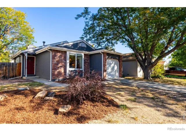 Photo 2 of Single family home for sale at 1612 Feltham Pl, Longmont, CO 80501 | MLS# IR1069985 | Listing updated on 2026-10-09