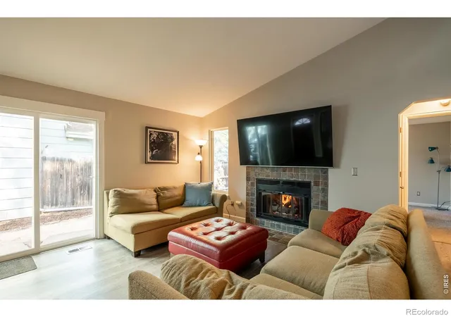 Photo 4 of Single family home for sale at 1612 Feltham Pl, Longmont, CO 80501 | MLS# IR1069985 | Listing updated on 2026-10-09