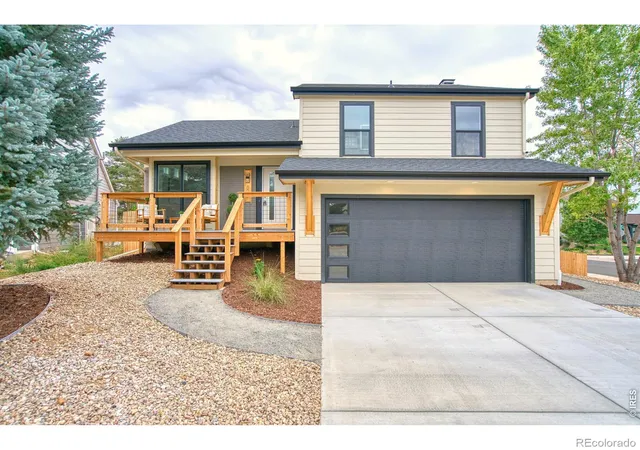 Single family home for sale at 805 Kimbark St, Lafayette, CO 80026 | MLS# IR1069991
