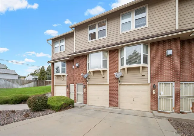 Photo 2 of Townhouse for sale at 3300 W Florida Ave #85, Denver, CO 80219 | MLS# 5609320 | Listing updated on 2026-10-06