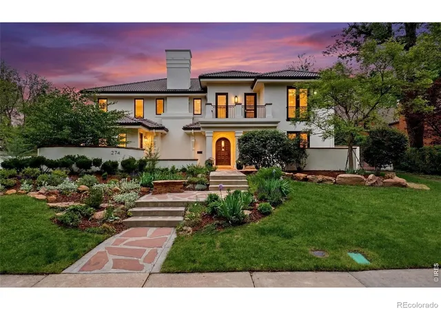 Single family home for sale at 274 Vine St, Denver, CO 80206 | MLS# IR1069992