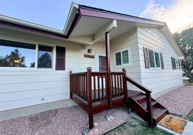 Photo 2 of Single family home for sale at 1845 Buttercup Rd, Elizabeth, CO 80107 | MLS# 1711893 | Listing updated on 2026-10-08