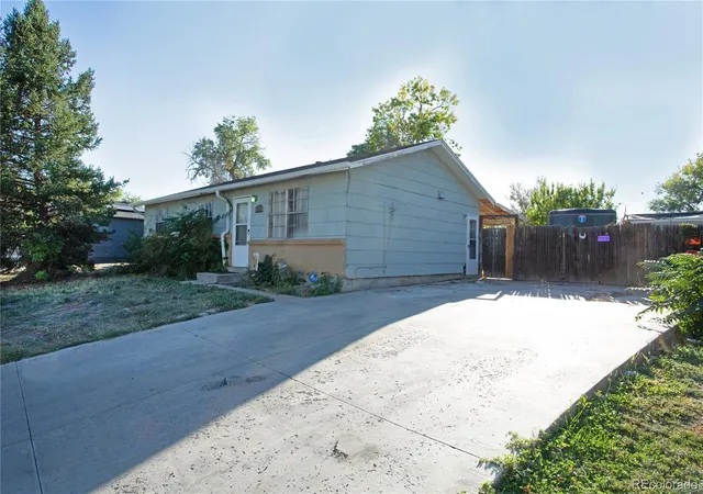Photo 4 of Single family home for sale at 5557 Crystal Way, Denver, CO 80239 | MLS# 9188149 | Listing updated on 2026-10-04