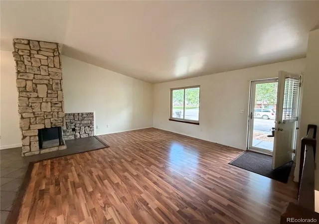 Photo 2 of Single family home for sale at 3815 S Pitkin Cir, Aurora, CO 80013 | MLS# 5040454 | Listing updated on 2026-10-03