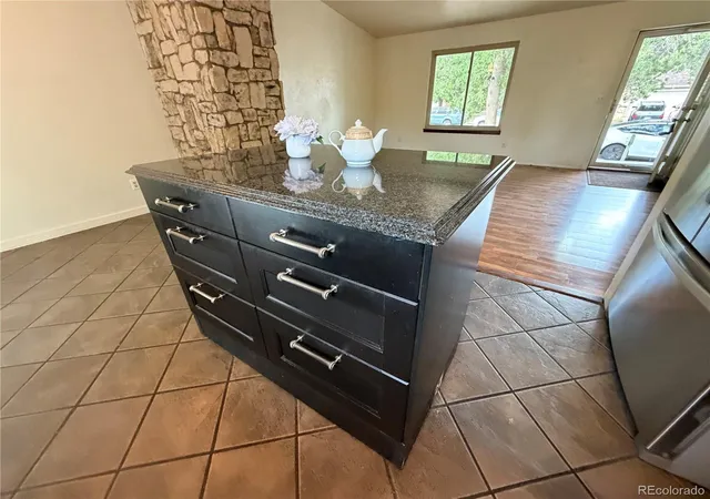Photo 3 of Single family home for sale at 3815 S Pitkin Cir, Aurora, CO 80013 | MLS# 5040454 | Listing updated on 2026-10-03