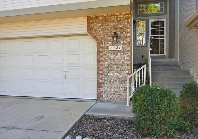 Photo 3 of Townhouse for sale at 8121 S Humboldt Cir, Centennial, CO 80122 | MLS# 6274383 | Listing updated on 2026-10-08