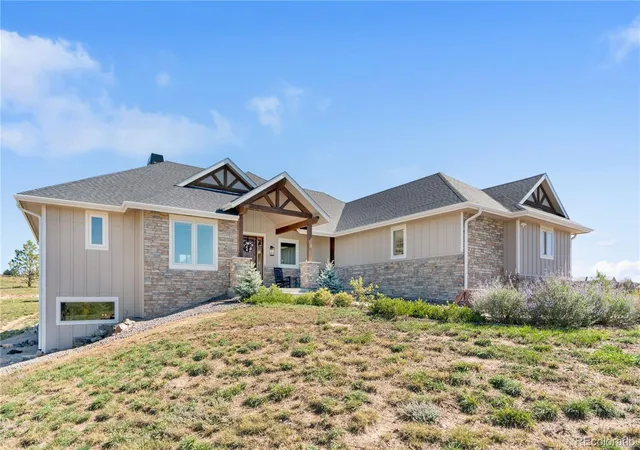 Photo 2 of Single family home for sale at 3008 Coal Crk St, Parker, CO 80138 | MLS# 4368504 | Listing updated on 2026-10-07