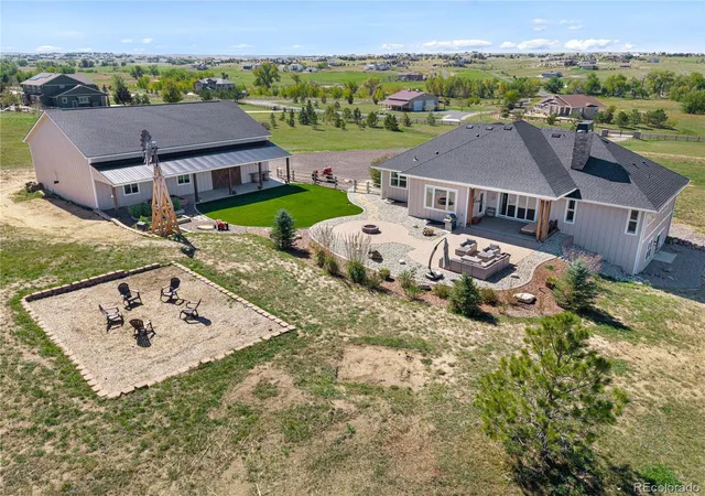 Photo 4 of Single family home for sale at 3008 Coal Crk St, Parker, CO 80138 | MLS# 4368504 | Listing updated on 2026-10-07
