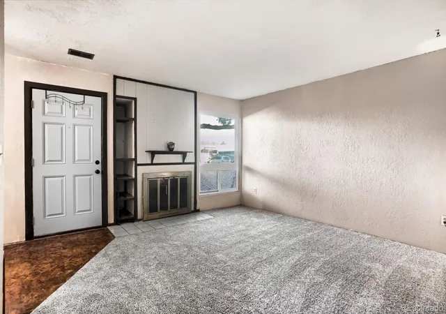 Photo 4 of Townhouse for sale at 7373 W Florida Ave #E, Lakewood, CO 80232 | MLS# 4639598 | Listing updated on 2026-10-04