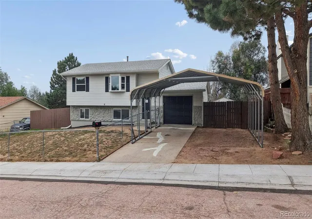 Photo 1 of Single family home for sale at 6885 Mescalero Dr, Colorado Springs, CO 80915 | MLS# 1928188 | Listing updated on 2026-10-04