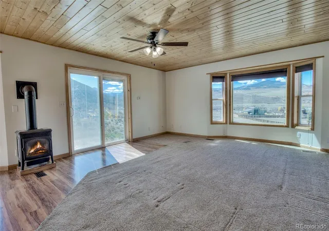 Photo 3 of Single family home for sale at 432 County Rd 101, Silverthorne, CO 80498 | MLS# 8902323 | Listing updated on 2026-10-05