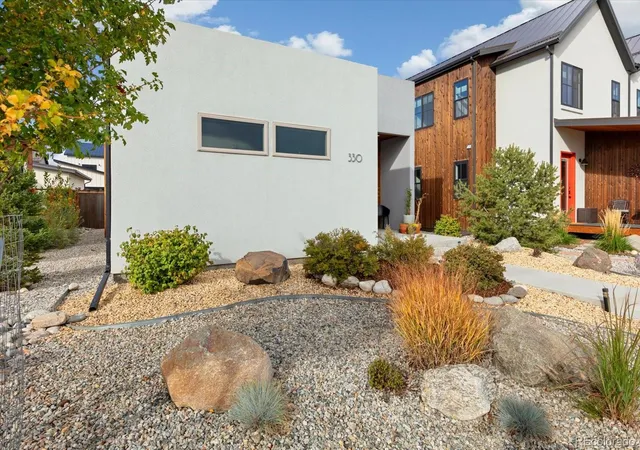 Photo 3 of Single family home for sale at 330 Two Rivers Rd, Salida, CO 81201 | MLS# 8196875 | Listing updated on 2026-10-09