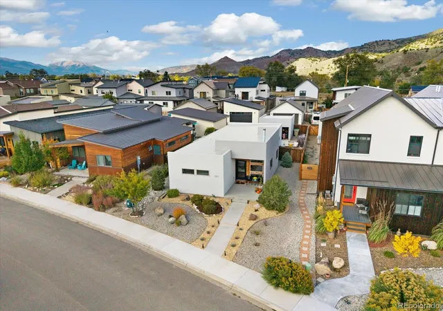 Photo 4 of Single family home for sale at 330 Two Rivers Rd, Salida, CO 81201 | MLS# 8196875 | Listing updated on 2026-10-09